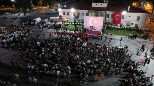 Manisa&rsquo;da 15 Temmuz ruhu meydanlara taştı
