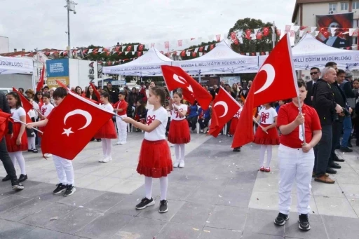 Manisa&rsquo;da 23 Nisan &Ccedil;ocuk Bayramı kutlandı
