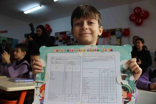 Manisa&rsquo;da 266 bin &ouml;ğrenci yarıyıl tatiline &ccedil;ıkıyor
