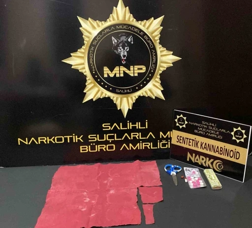 Manisa&rsquo;da 5 bin 500 i&ccedil;imlik uyuşturucu ele ge&ccedil;irildi

