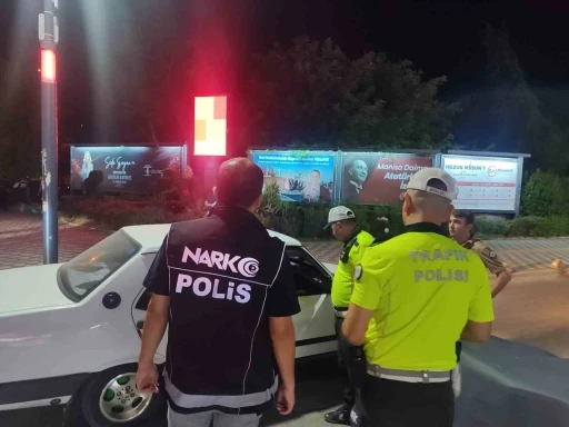 Manisa&rsquo;da dev narko uygulaması: 15 bin 956 i&ccedil;imlik uyuşturucu ele ge&ccedil;irildi
