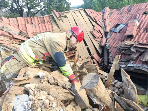 Manisa&rsquo;da kerpi&ccedil; ev &ccedil;&ouml;kt&uuml;: 1 yaralı
