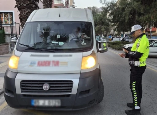 Manisa&rsquo;da okul servislerine sıkı denetim
