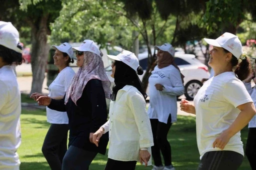 Manisa’da &quot;Sporla Güçlü Kadınlar&quot; projesi başladı
