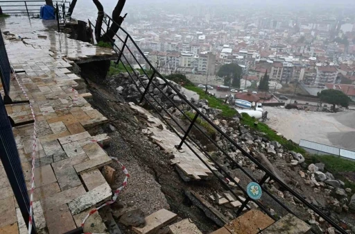 Manisa&rsquo;da &rsquo;sağanak yağış&rsquo; seferberliği
