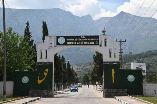 Manisa&rsquo;da tek kişilik mezar yeri artık &uuml;cretsiz olacak
