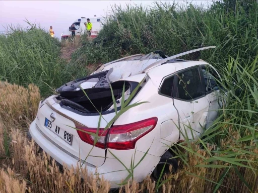 Manisa&rsquo;da trafik kazası: 2&rsquo;si &ccedil;ocuk 3 yaralı
