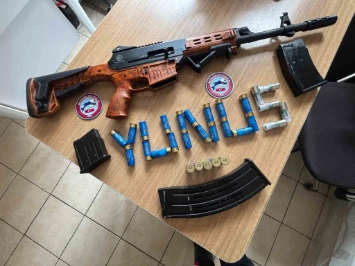 Manisa&rsquo;da zehir tacirlerine ve aranan şahıslara darbe
