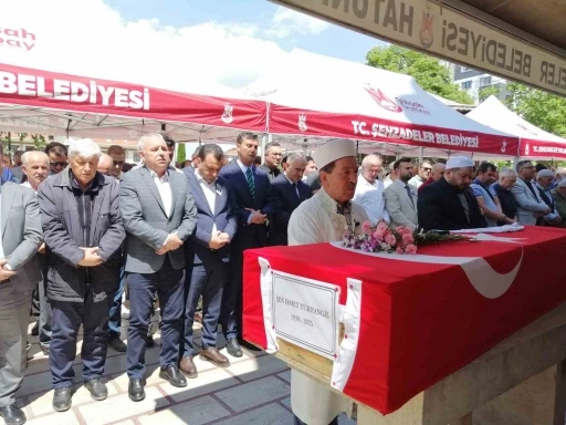 Manisa eski milletvekillerinden Turhangil son yolculuğuna uğurlandı
