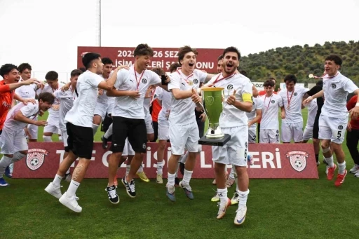 Manisa FK geleceğin yıldızlarını arıyor
