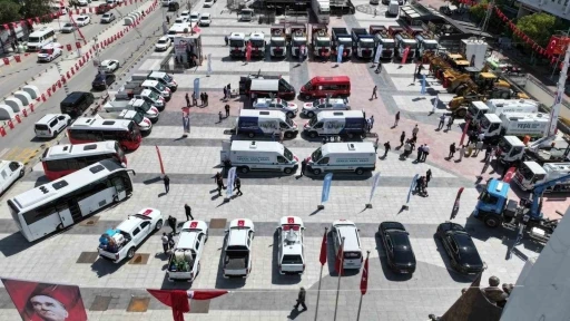 Manisa&rsquo;ya 376 ara&ccedil;lık dev filo
