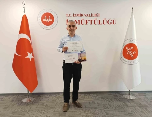 Manisalı Fotoğrafçı İzmir’de ödülünü aldı
