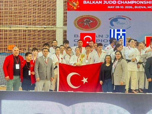 Manisalı Judoculardan Balkan&rsquo;da madalya yağmuru
