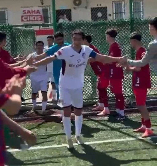 Mardin 1969&rsquo;lu gen&ccedil;ler Elazığspor&rsquo;u alkışladı
