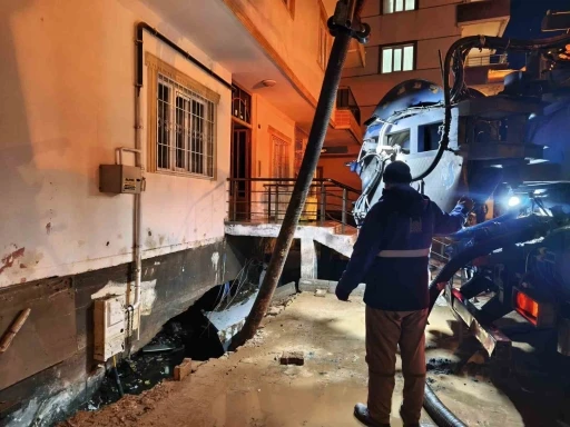 Mardin B&uuml;y&uuml;kşehir Belediyesi ve MARSU&rsquo;dan sel seferberliği
