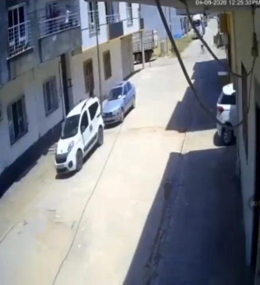 Mardin&rsquo;de 1 kişinin &ouml;ld&uuml;ğ&uuml; kavganın g&ouml;r&uuml;nt&uuml;leri ortaya &ccedil;ıktı
