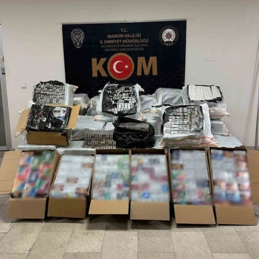 Mardin’de 51 bin paket kaçak sigara ve 2 bin elektronik nargile ele geçirildi
