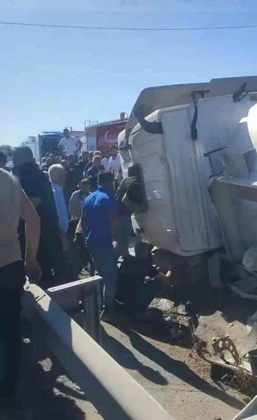 Mardin’de akaryakıt tankeri devrildi: 1 ölü, 1 yaralı
