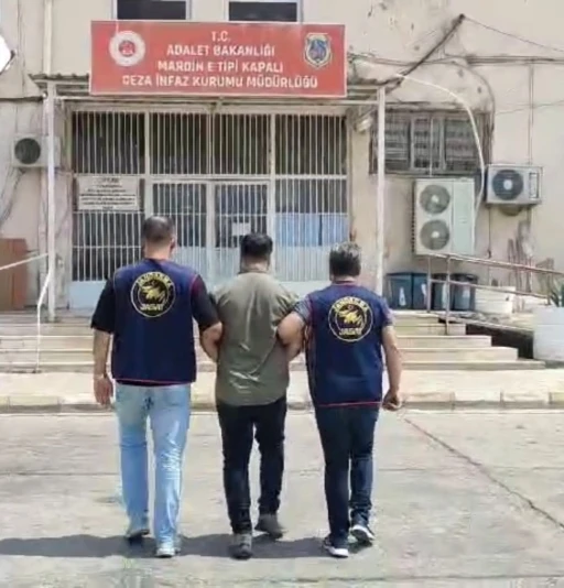 Mardin’de farklı suçlardan aranan 3 zanlı JASAT tarafından yakalandı
