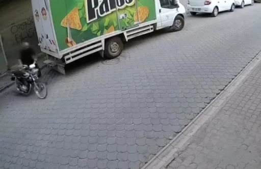 Mardin&rsquo;de motosiklet hırsızlığı kamerada
