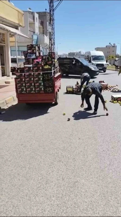 Mardin&rsquo;de otomobil ile motosiklet &ccedil;arpıştı
