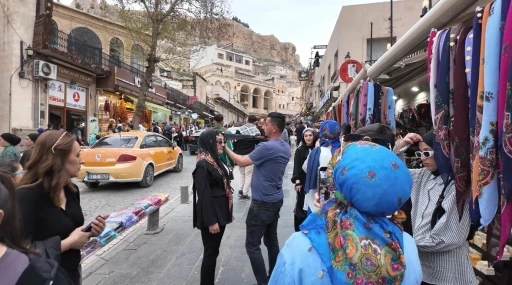 Mardin esnafı yoğunluktan memnun: &quot;İşler iki katına çıktı&quot;
