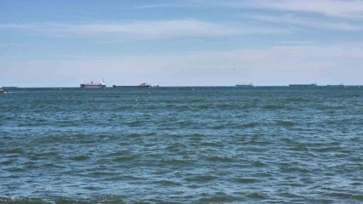 Marmara Denizi’nde şiddetli poyraz: Deniz ulaşımı aksadı
