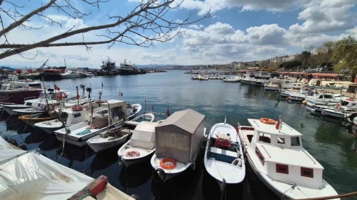 Marmara Denizi ulaşımına Poyraz engeli: Balıkçılar limana döndü
