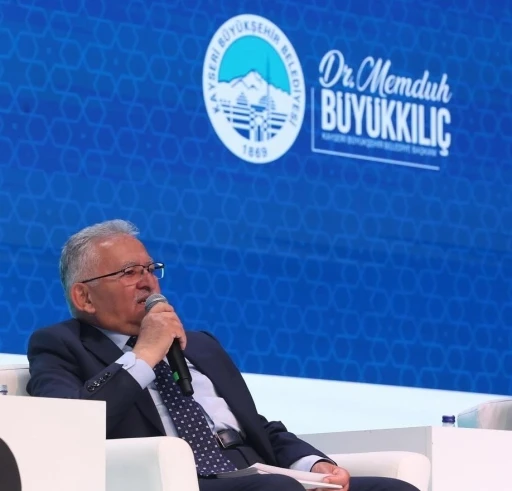 MARMARAKAF’ta konuşan Büyükkılıç: &quot;İş garantili kurslar açıyoruz&quot;
