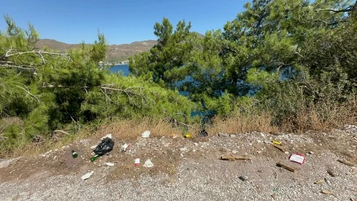 Marmaris Aşıklar Tepesi &Ccedil;&ouml;pl&uuml;ğe D&ouml;nd&uuml;!