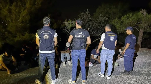 MARMARİS AŞIKLAR TEPESİNDE 19 DÜZENSİZ GÖÇMEN YAKALANDI