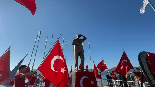Marmaris Atat&uuml;rk'&uuml;n Gelişini 91. Yılında Gururla Kutladı