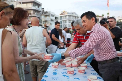 Marmaris Belediyesi&rsquo;nden 2 bin kişilik aşure hayrı

