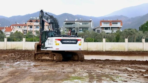 MARMARİS BELEDİYESİ&rsquo;NDEN &Uuml;&Ccedil; PROJE BİRDEN