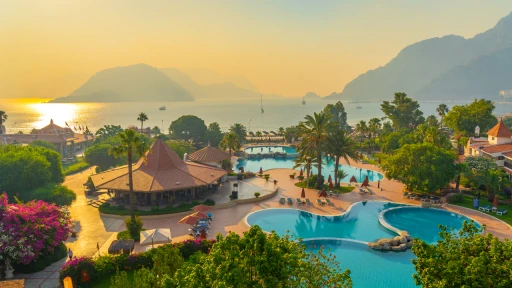 Marmaris&rsquo;in İkonu Martı Resort, Yeni Sezona &Ouml;d&uuml;lle Başlıyor