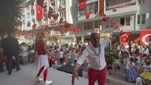 Marmaris'te Yürek Isıtan 23 Nisan Kutlaması