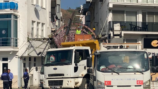 Marmaris kapalı çarşı’da yıkım çalışmaları başladı