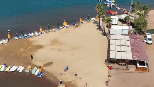 MARMARİS KIZKUMU'NDA RUHSATSIZ YAPILAŞMAYA MÜHÜR
