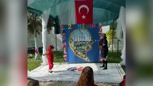 Marmaris'te 23 Nisan'a Özel Zeybek Gösterisi
