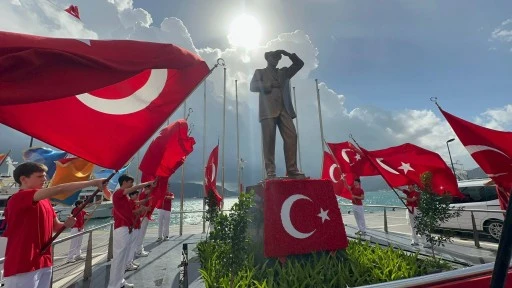 Marmaris'te 29 Ekim  Cumhuriyet Bayramı törenlerle kutlanıyor