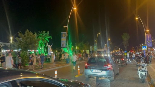 MARMARİS’TE AKŞAM YOĞUNLUĞU
