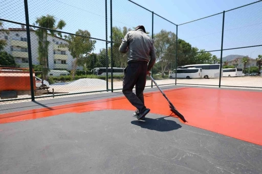 Marmaris&rsquo;te beş mahalleye spor yatırımı
