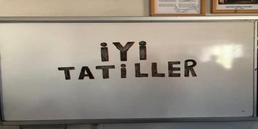 Marmaris’te Binlerce Öğrenci İçin Tatil Zili Çaldı