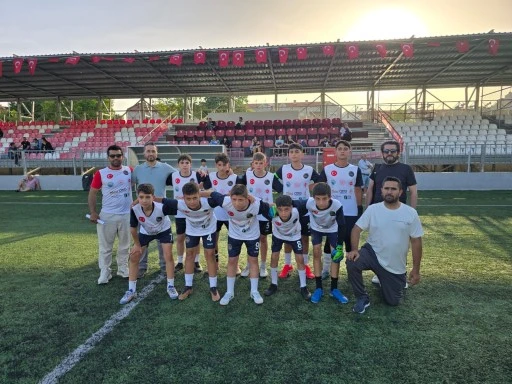 Marmaris’te Camiler Arası Futbol Coşkusu