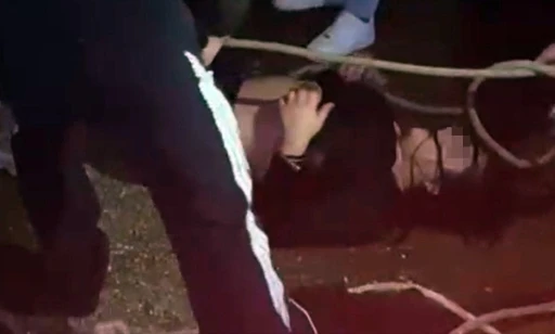 MARMARİS&rsquo;TE DENİZE ATLAYAN KADINI VATANDAŞLAR KURTARDI