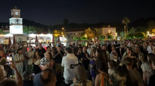 Marmaris'te İtalyan Öğrencilerden Sürpriz