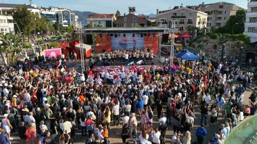 Marmaris&rsquo;te Latin r&uuml;zgarı başladı

