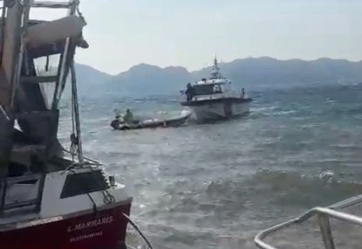 Marmaris'te Motoru Arızalanan Kurtarıldı