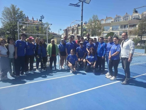 Marmaris&rsquo;te &lsquo;Otizm farkındalık &lsquo;turnuvası b&uuml;y&uuml;k ilgi g&ouml;rd&uuml;
