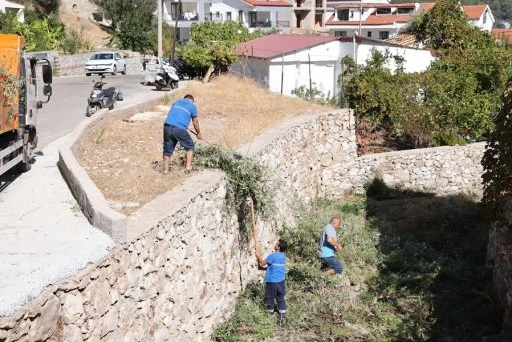 Marmaris’te Sel Riskine Karşı Dere Yatakları Temizleniyor
